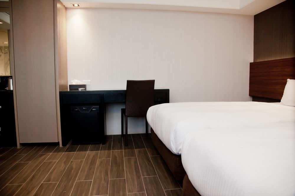 Kdm Hotel Тайбэй Экстерьер фото